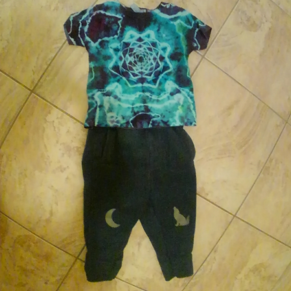 Infant-Toddler 24 Month Boys Outfit. Top & Bottoms